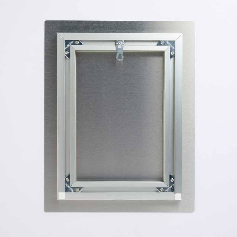 Back of metal photo print